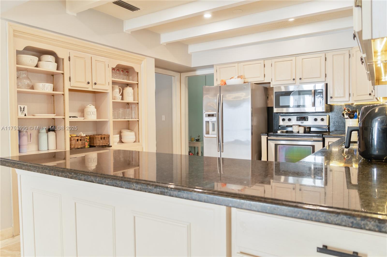 DELPHI VILLAS - Residential