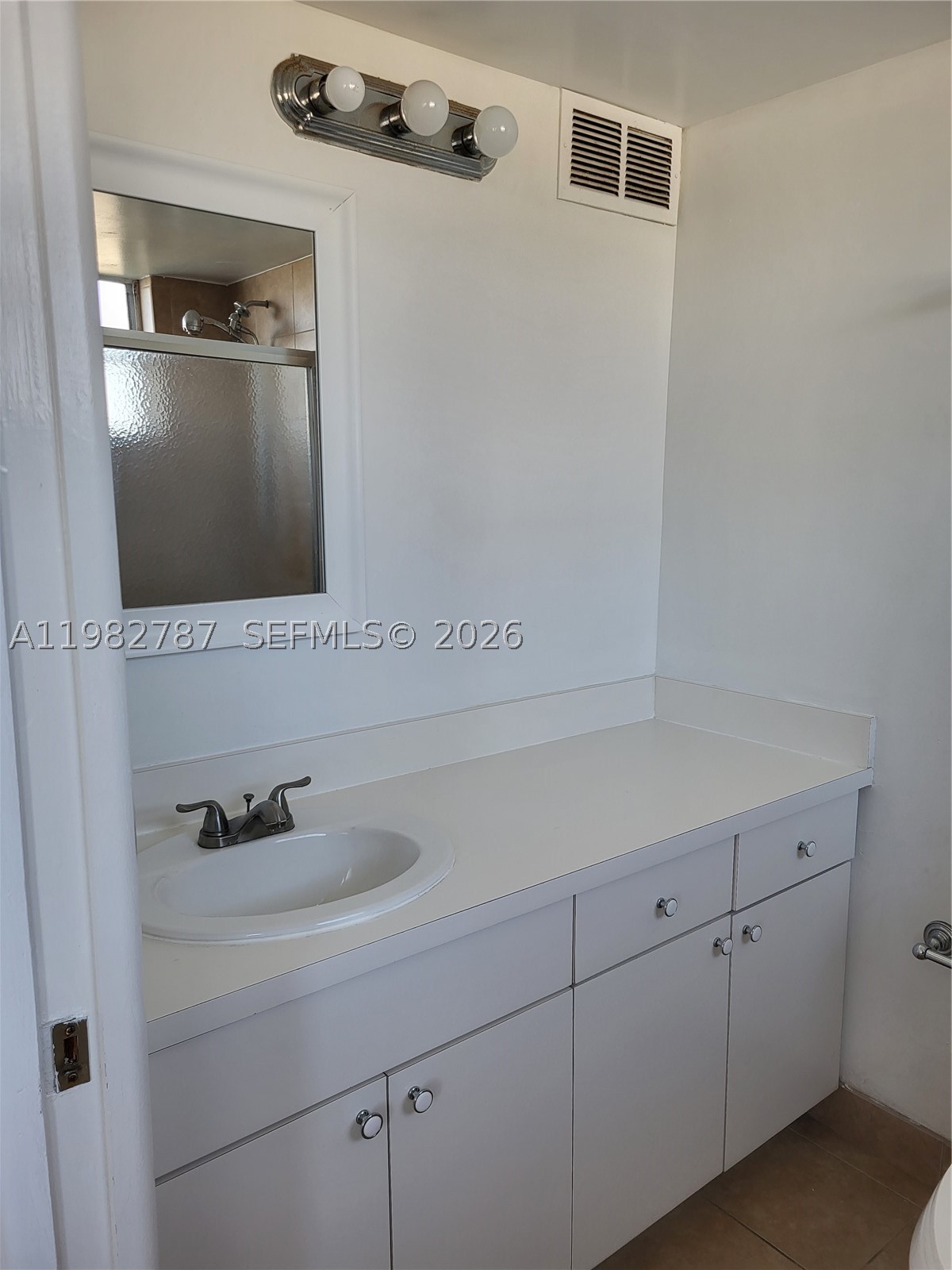 CHATILLON HALL CONDOMINIU - Residential