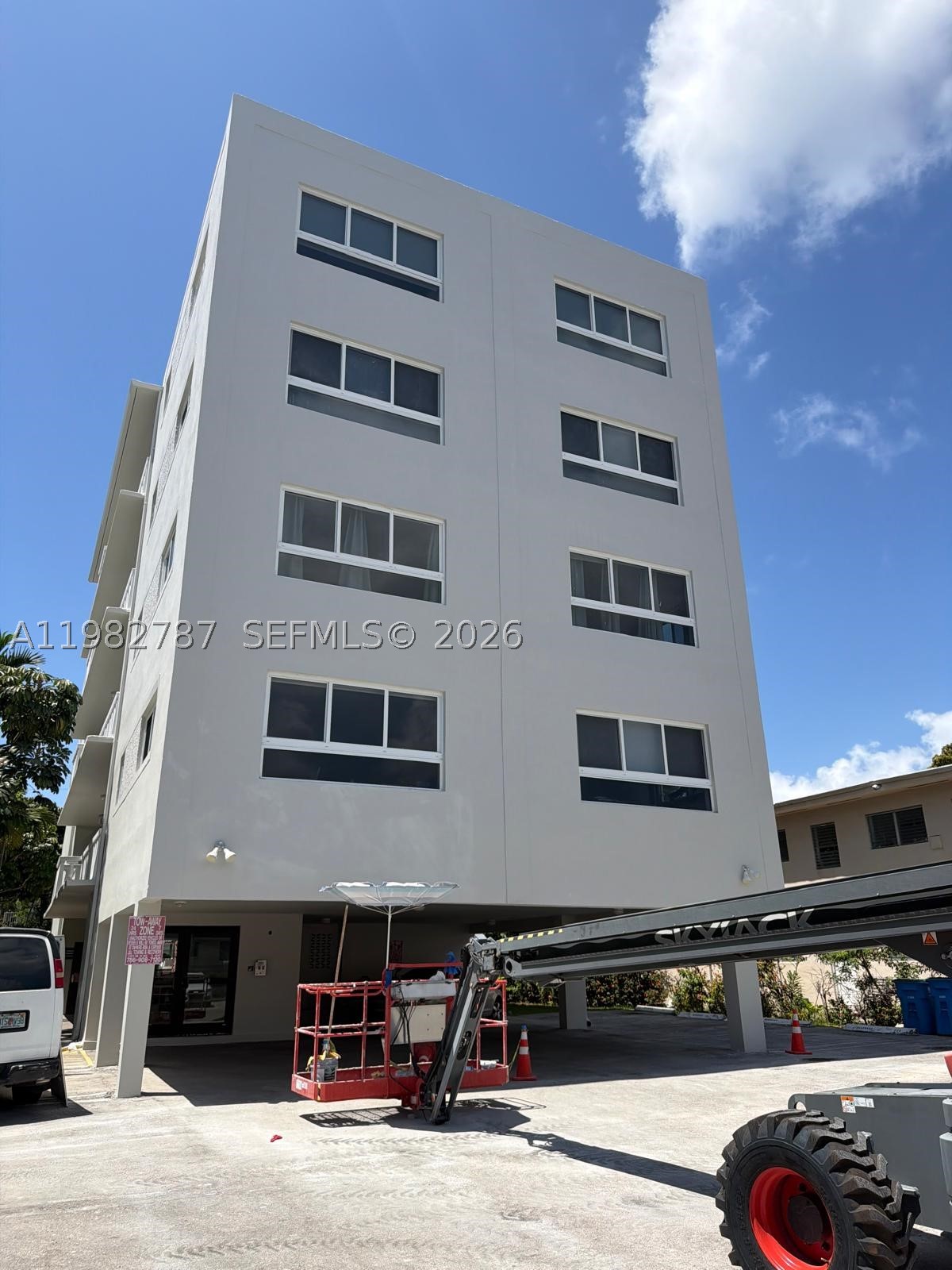 CHATILLON HALL CONDOMINIU - Residential