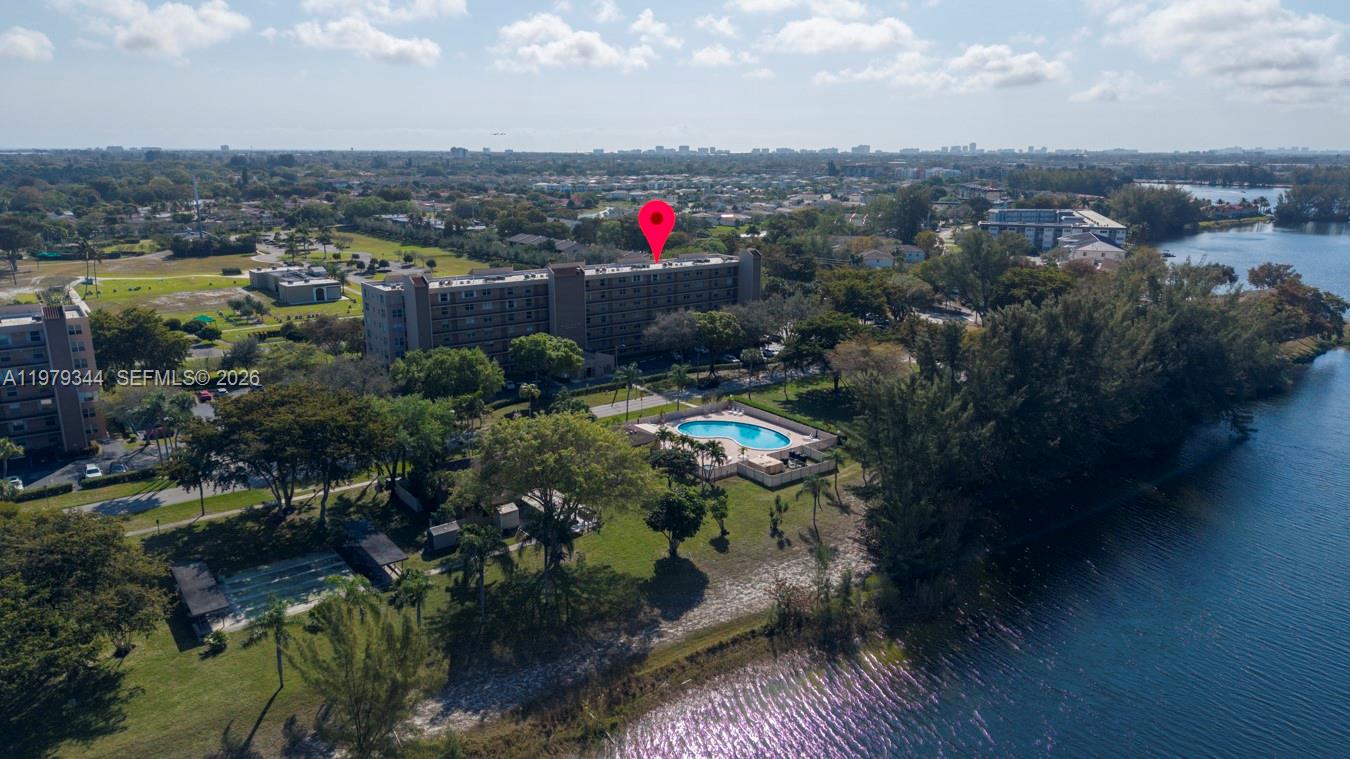WATERS EDGE TOWERS CONDO - Residential