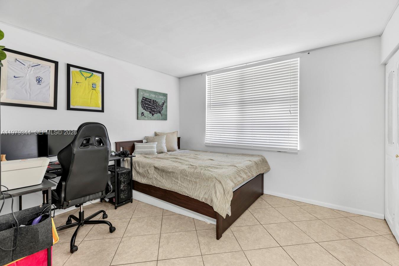 WATERS EDGE TOWERS CONDO - Residential