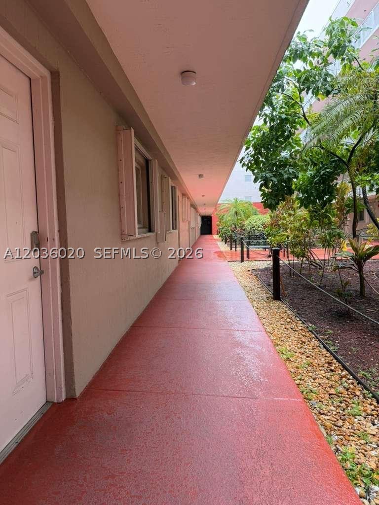 POINCIANA AT MIAMI CONDO - Residential Lease