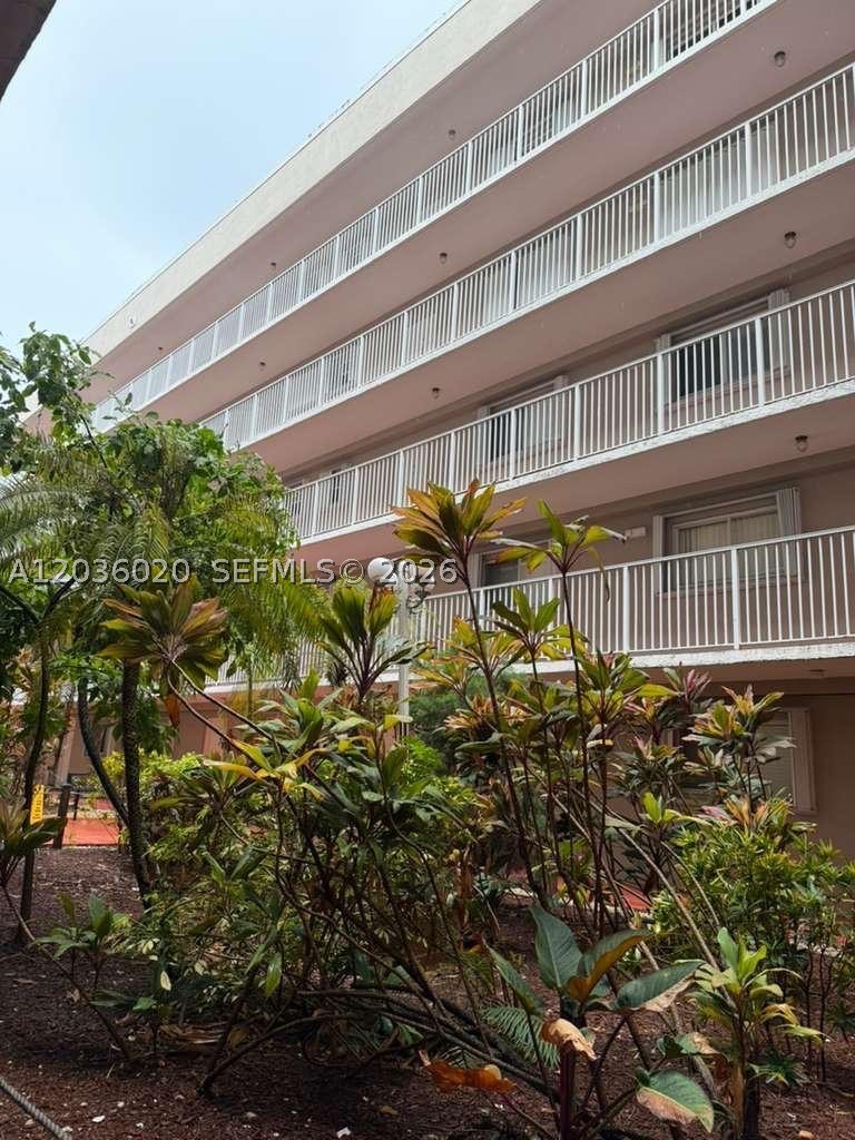 POINCIANA AT MIAMI CONDO - Residential Lease