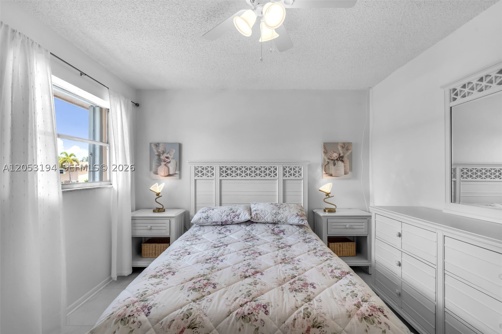 TOWNHOUSE EAST 1 CONDO - Residential