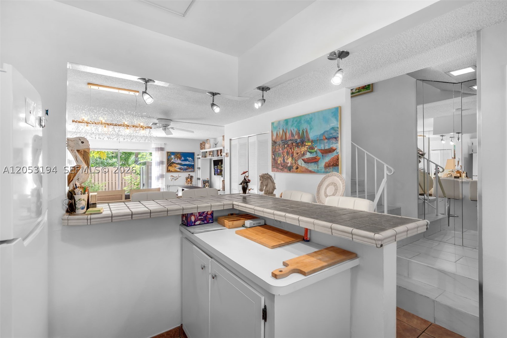 TOWNHOUSE EAST 1 CONDO - Residential