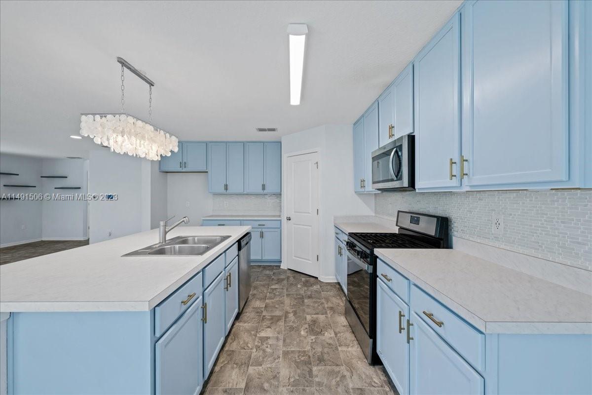 MEADOW RIDGE - Residential