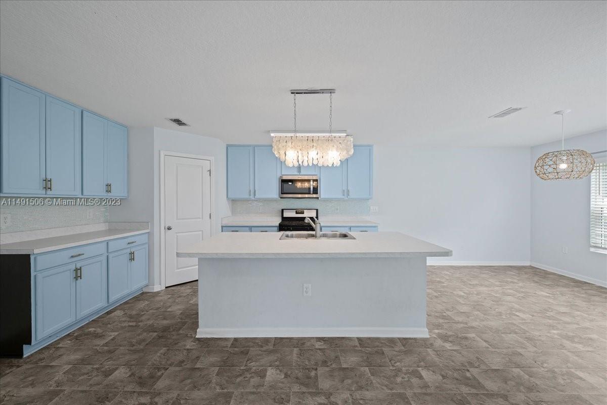 MEADOW RIDGE - Residential