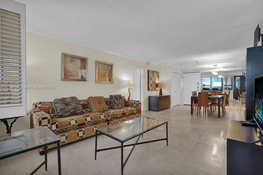 THE ALEXANDER CONDO - Residential