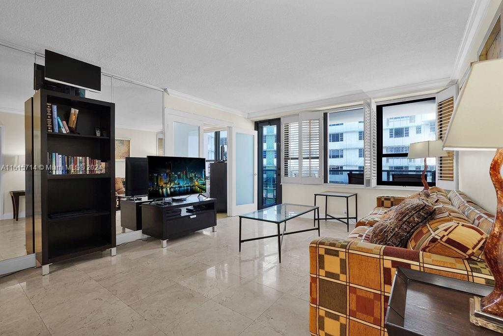 THE ALEXANDER CONDO - Residential