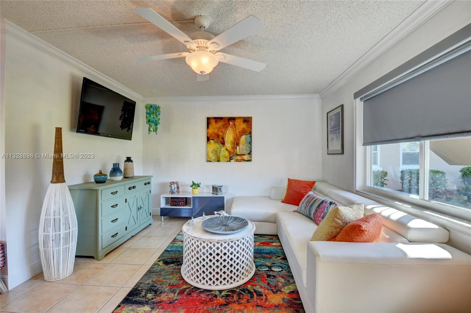 KINGS POINT BURGUNDY COND - Residential