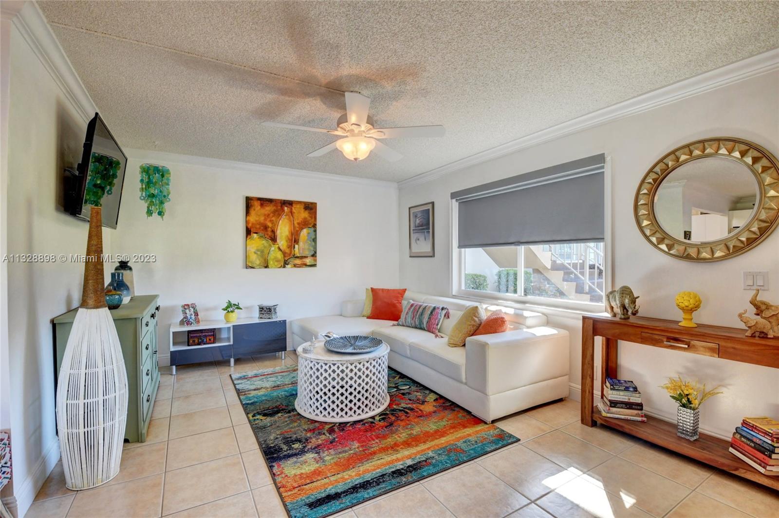 KINGS POINT BURGUNDY COND - Residential