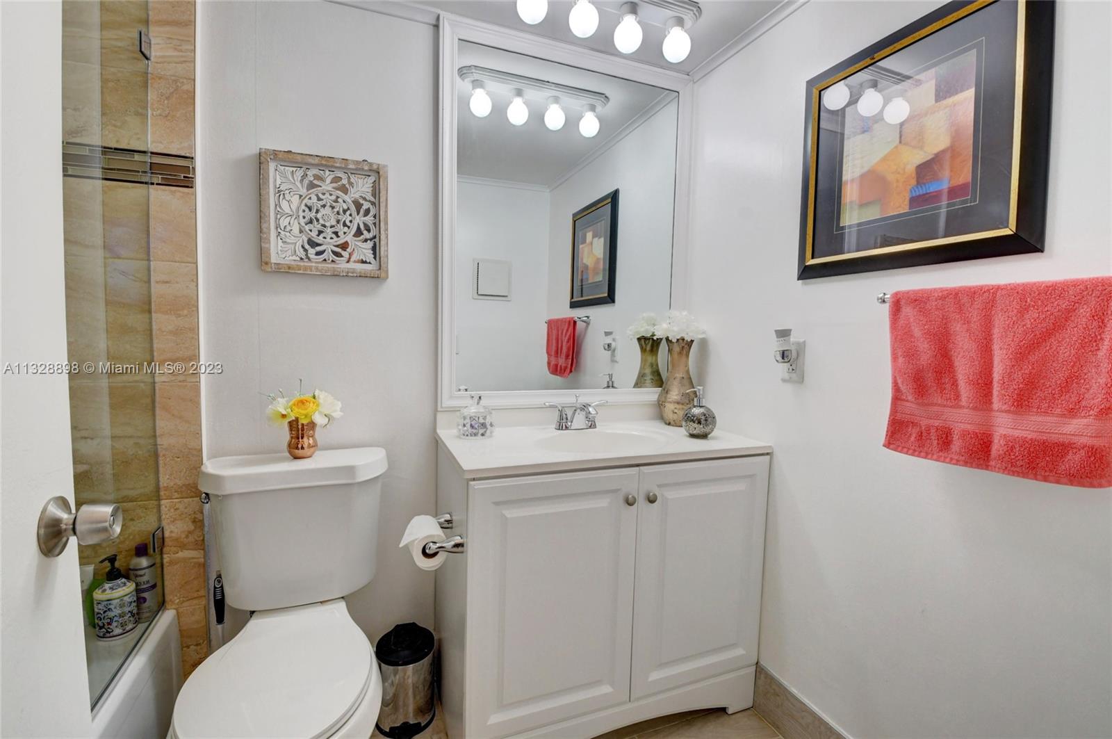 KINGS POINT BURGUNDY COND - Residential