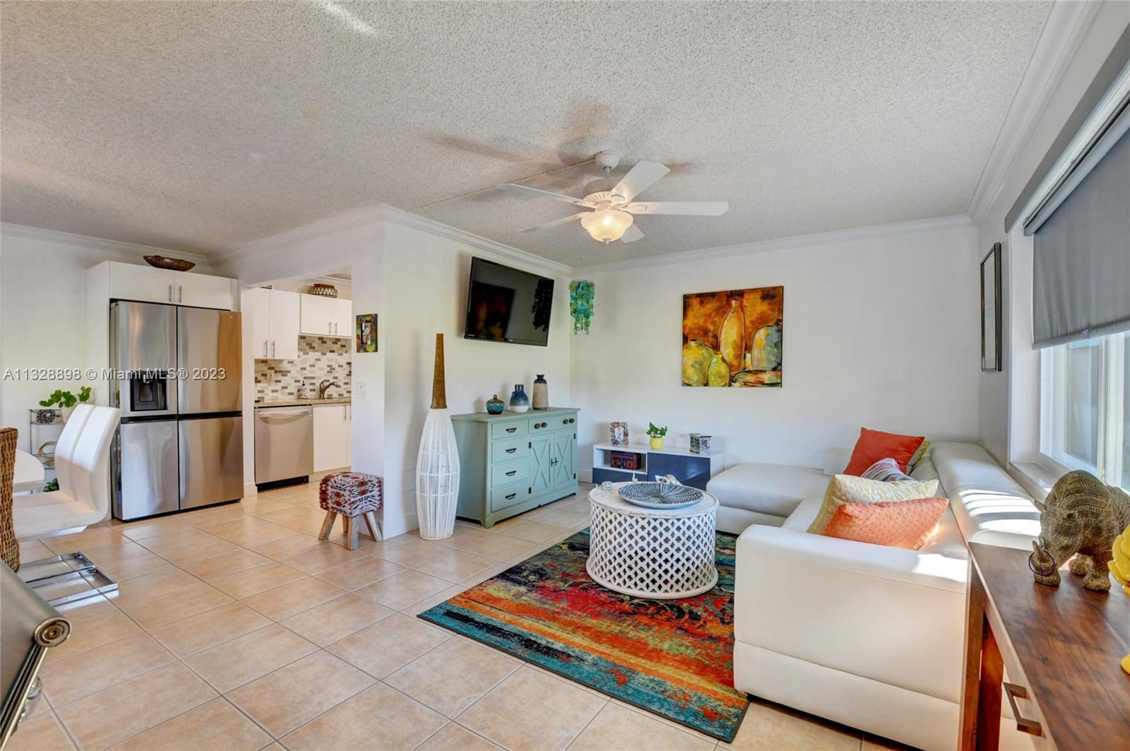 KINGS POINT BURGUNDY COND - Residential