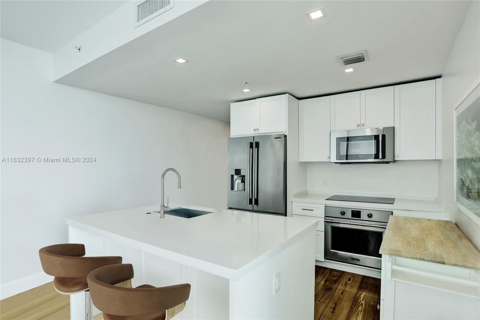 QUANTUM ON THE BAY CONDO - Residential Lease