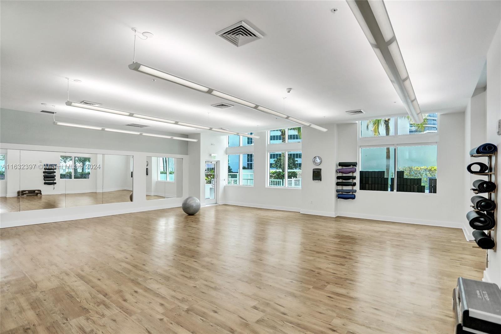 QUANTUM ON THE BAY CONDO - Residential Lease