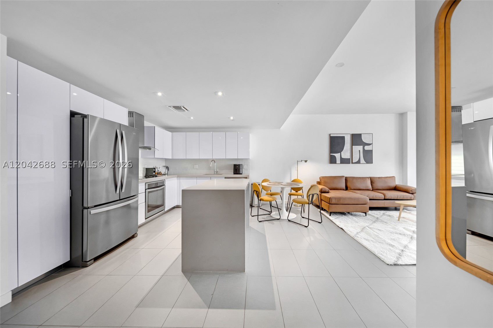 CANVAS CONDO - Residential Lease