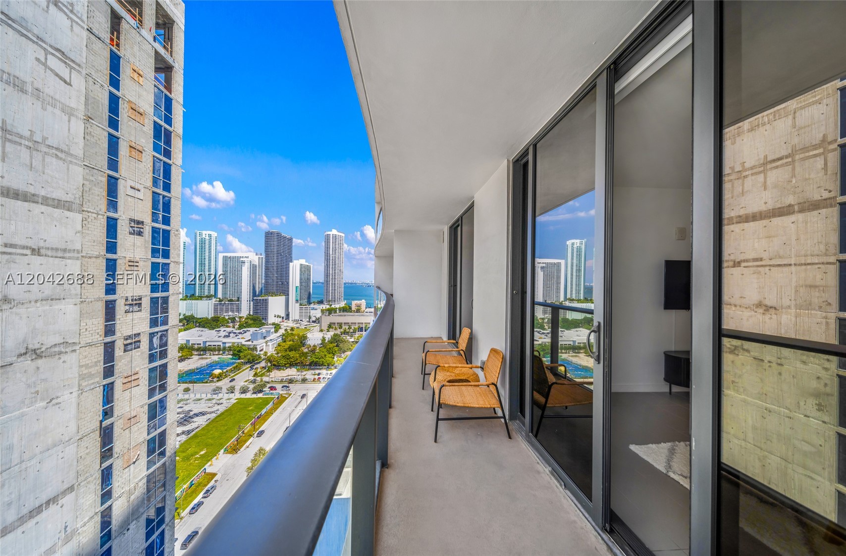 CANVAS CONDO - Residential Lease
