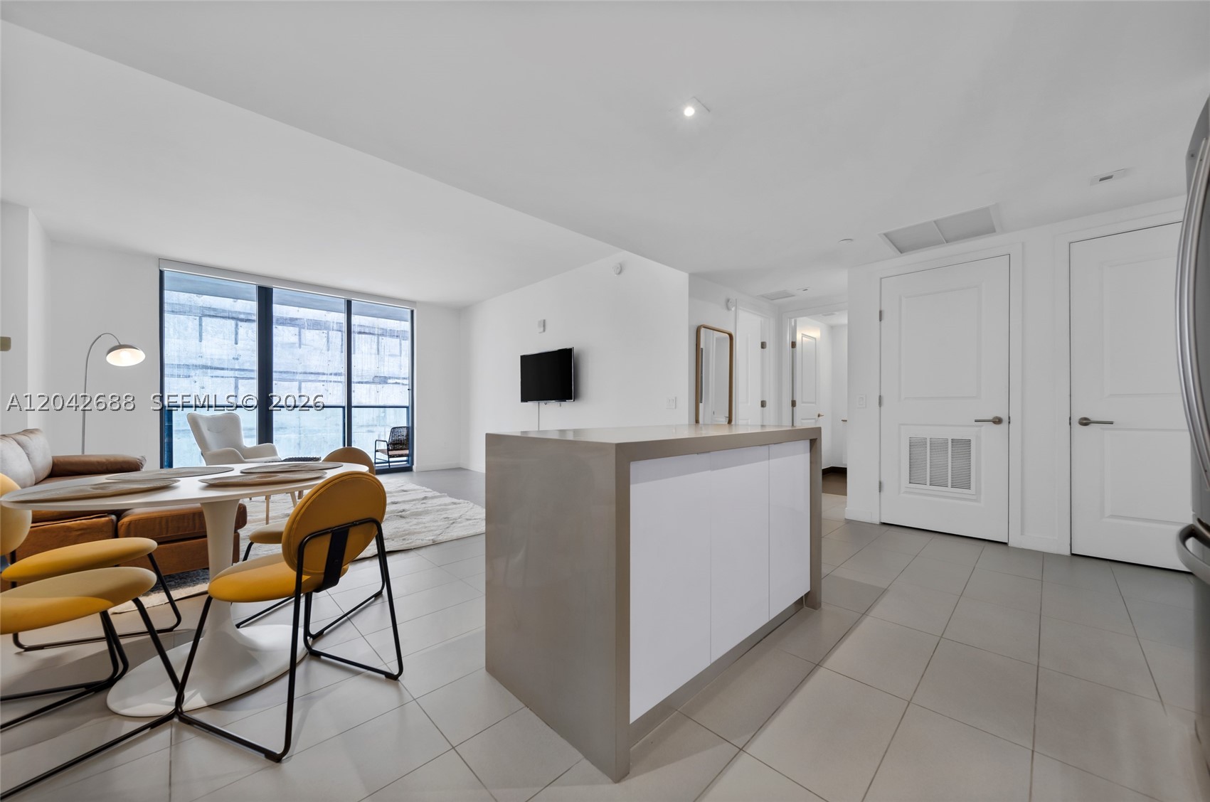 CANVAS CONDO - Residential Lease