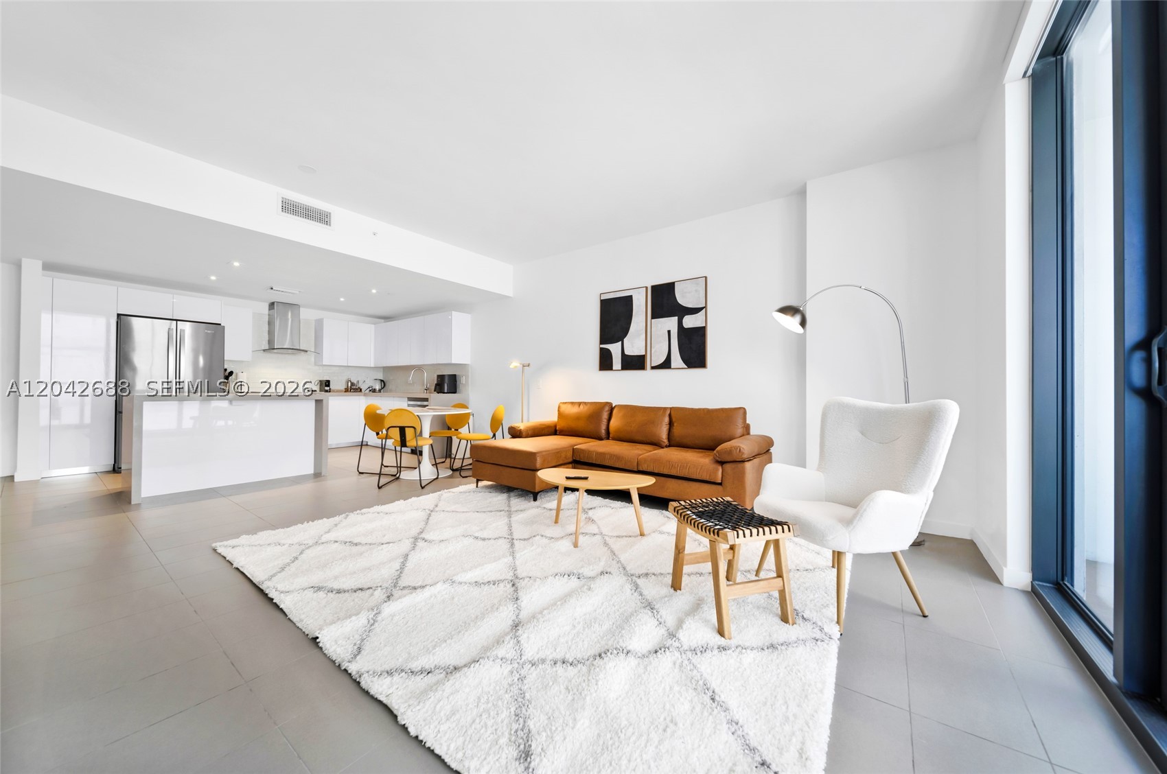 CANVAS CONDO - Residential Lease