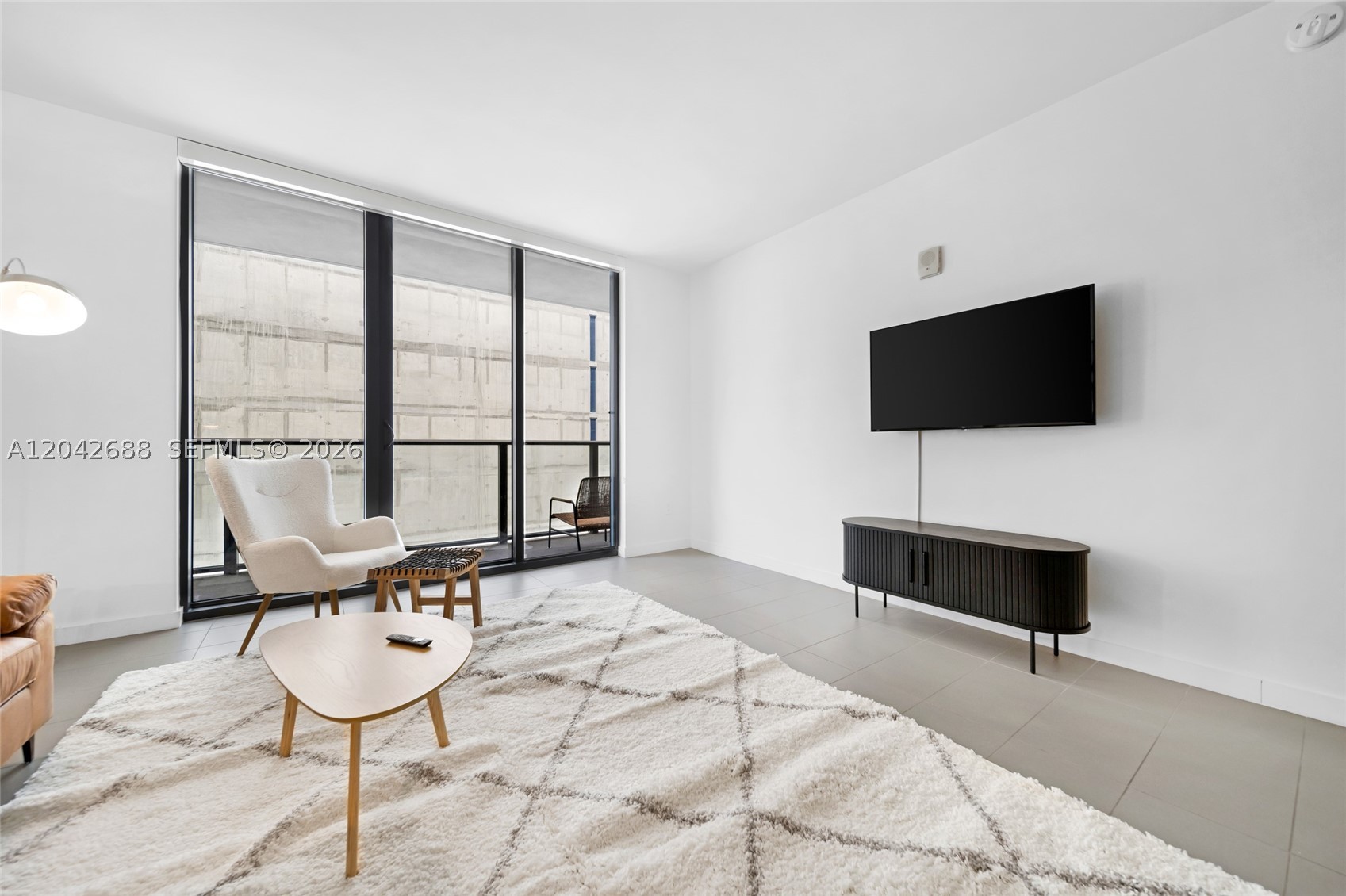 CANVAS CONDO - Residential Lease