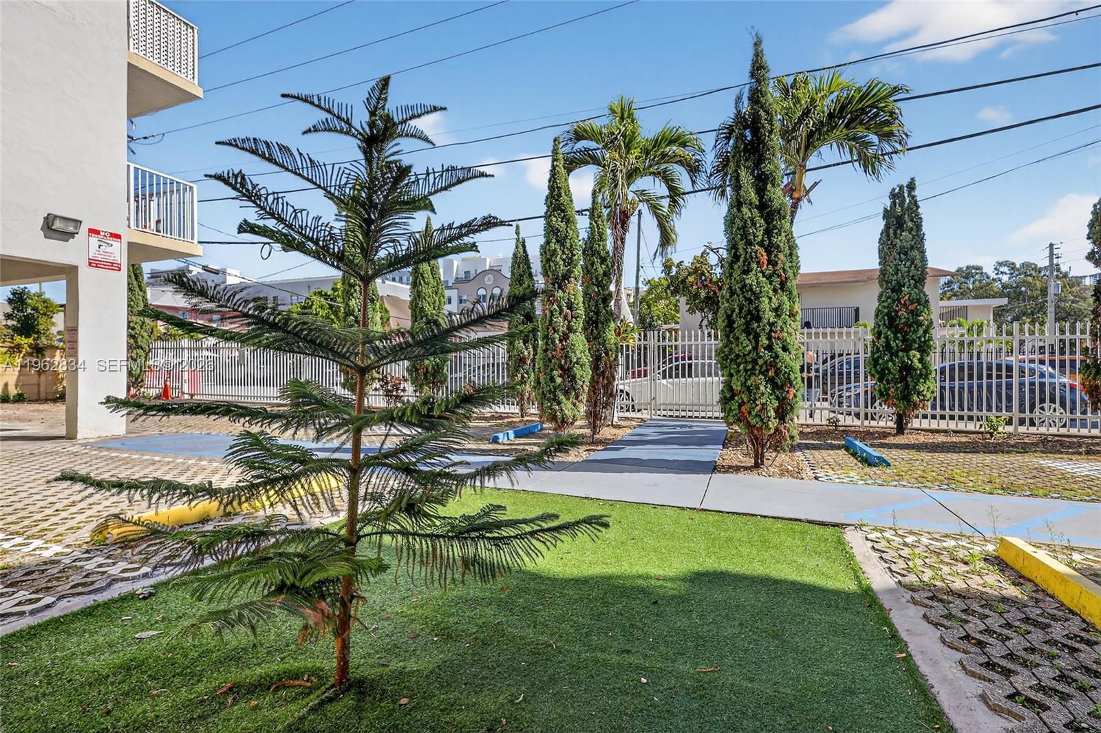 RIVER BREEZE CONDO - Residential
