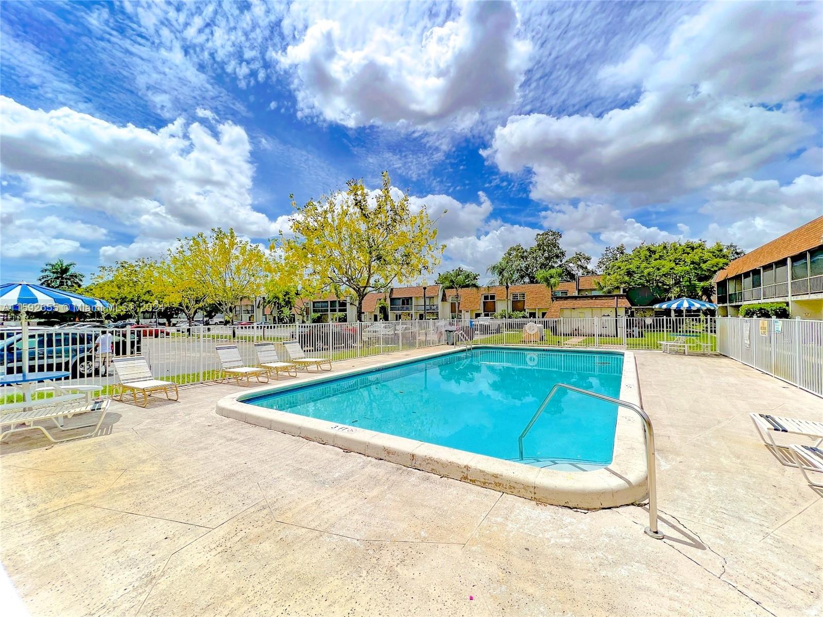 VILLAGE TOWNHOUSES NO TWO - Residential Lease