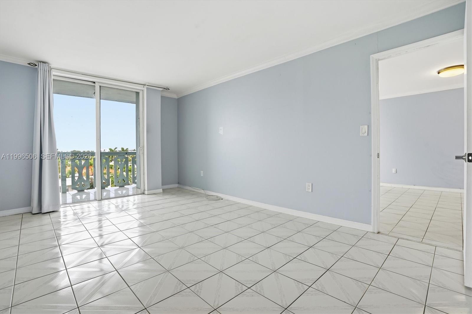 HARDING HALL CONDOMINIUM - Residential