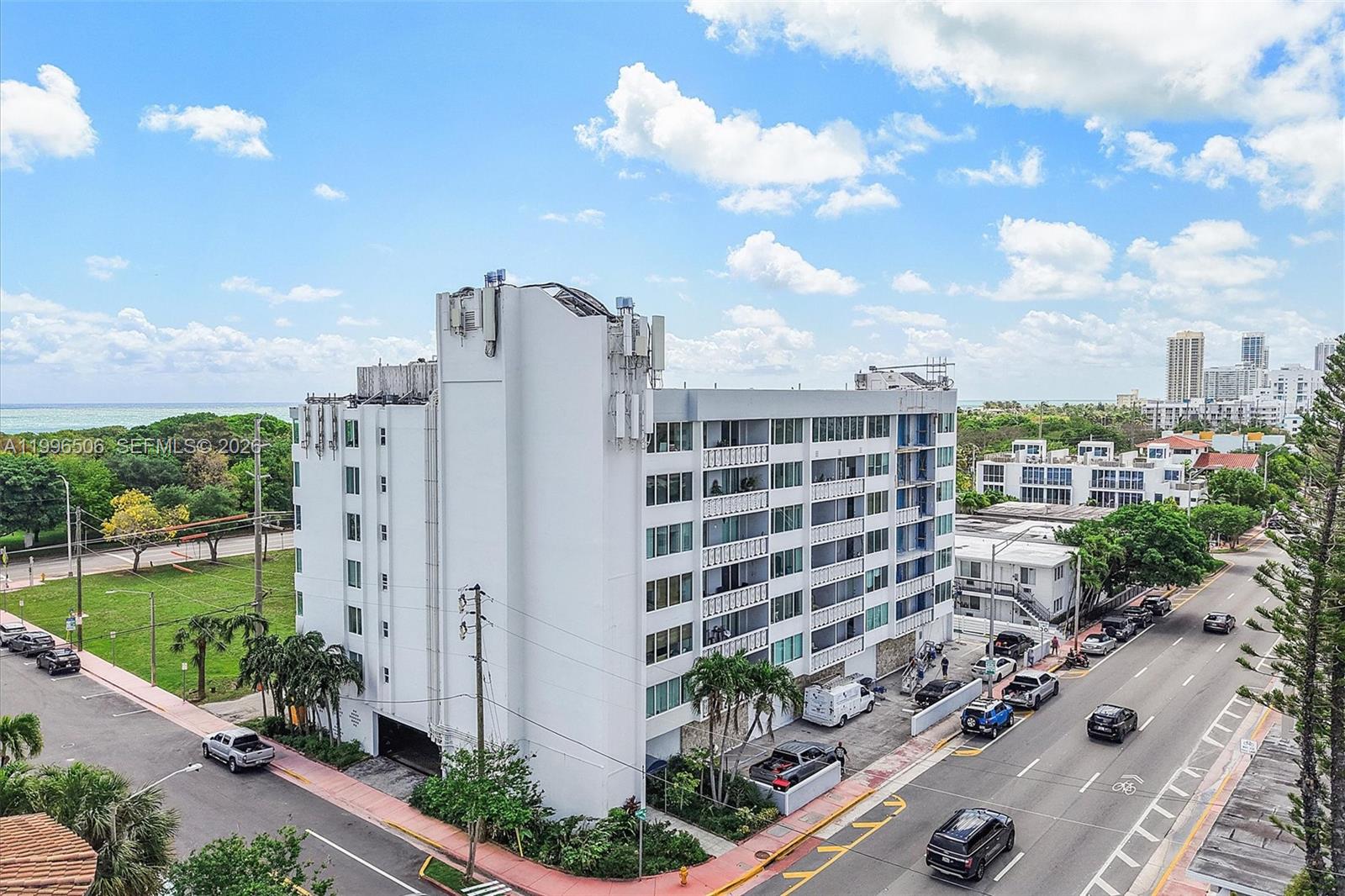 HARDING HALL CONDOMINIUM - Residential