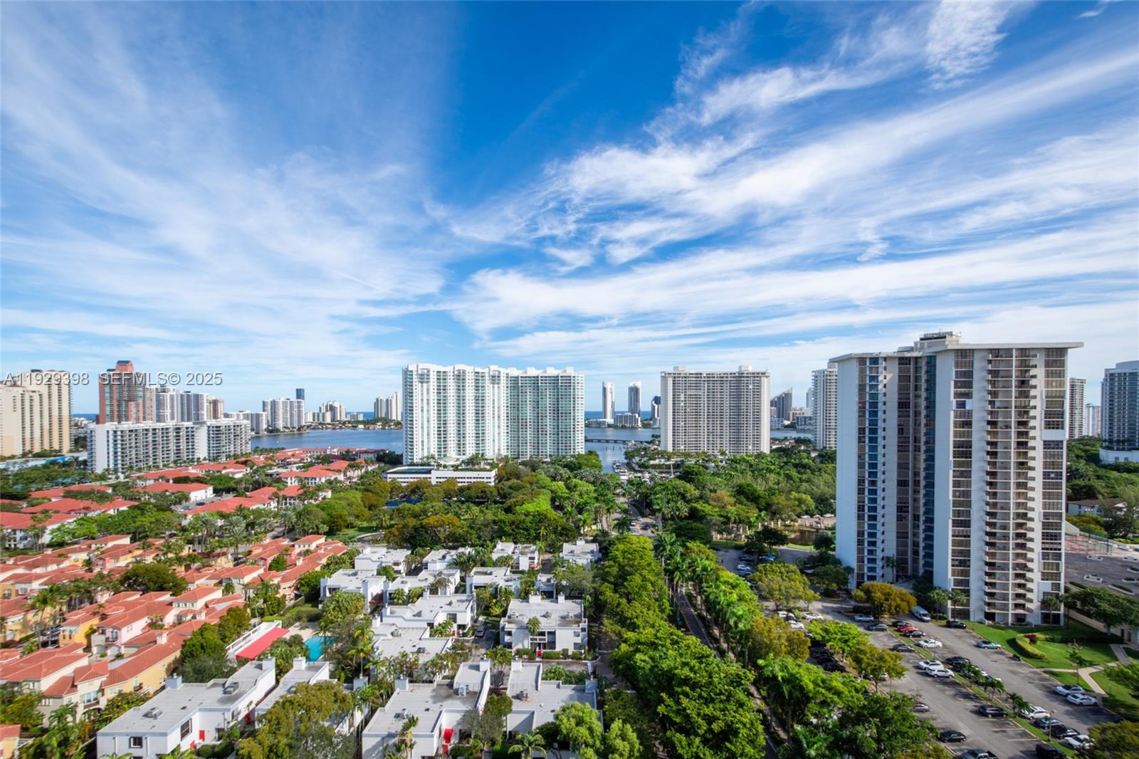 ADMIRALS PORT CONDO WEST - Residential