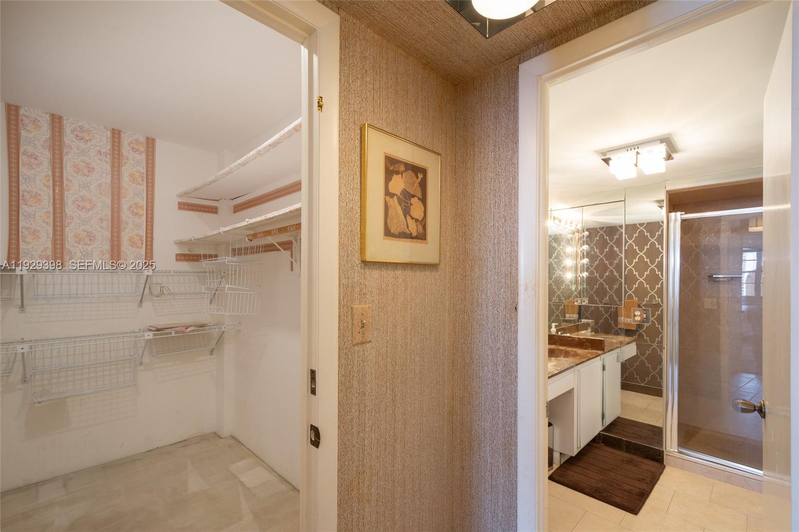 ADMIRALS PORT CONDO WEST - Residential