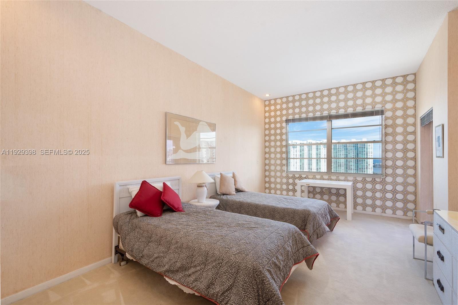 ADMIRALS PORT CONDO WEST - Residential
