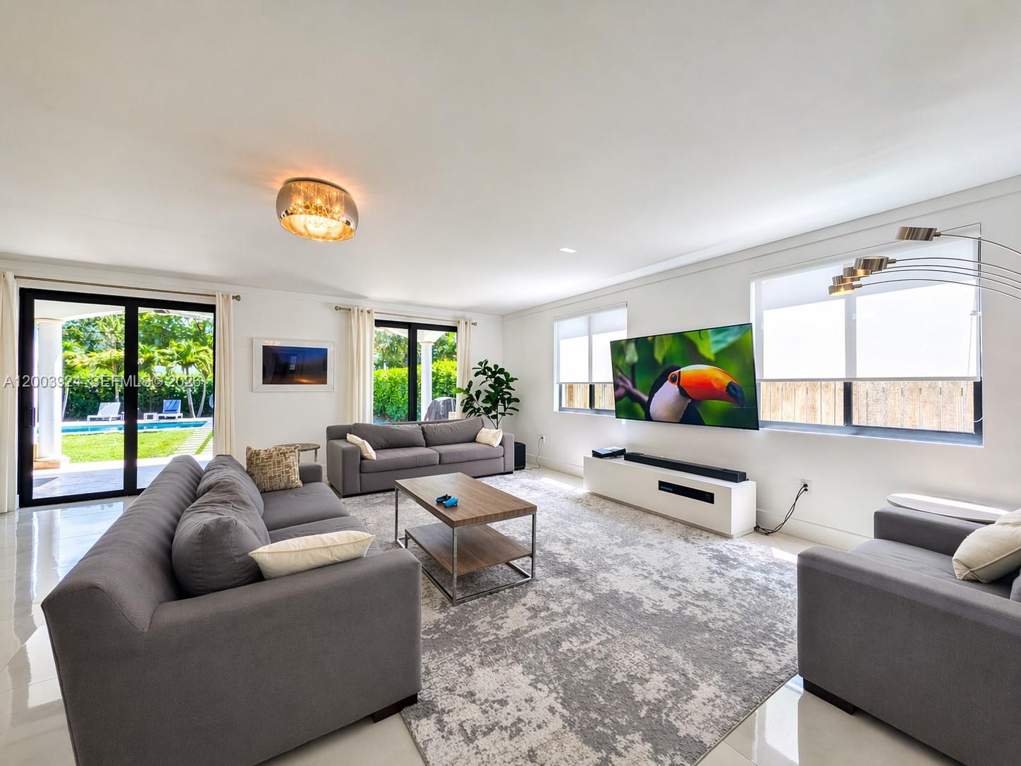 BRICKELL ESTATES - Residential