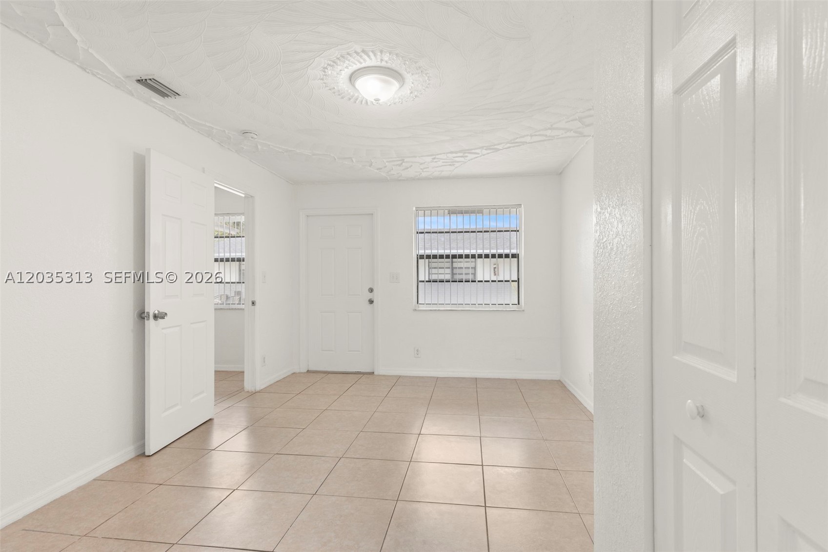 CARVER RANCHES - Residential Lease