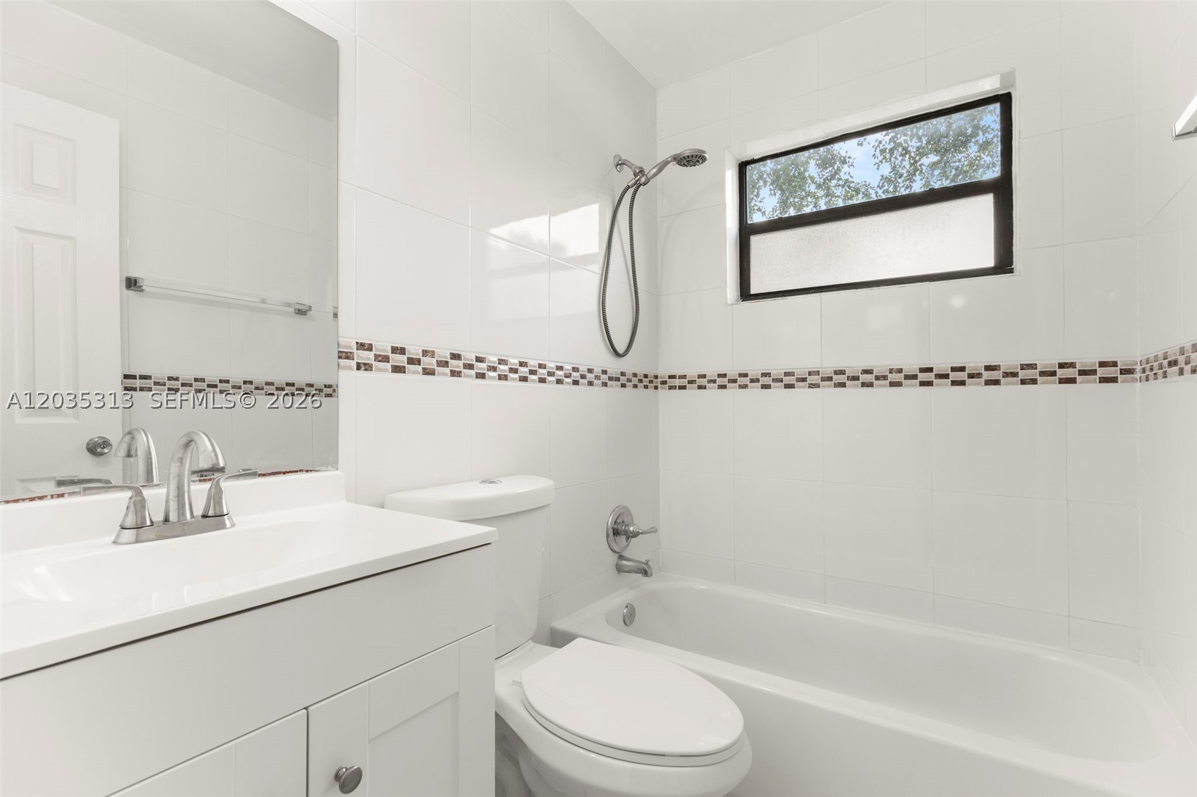 CARVER RANCHES - Residential Lease