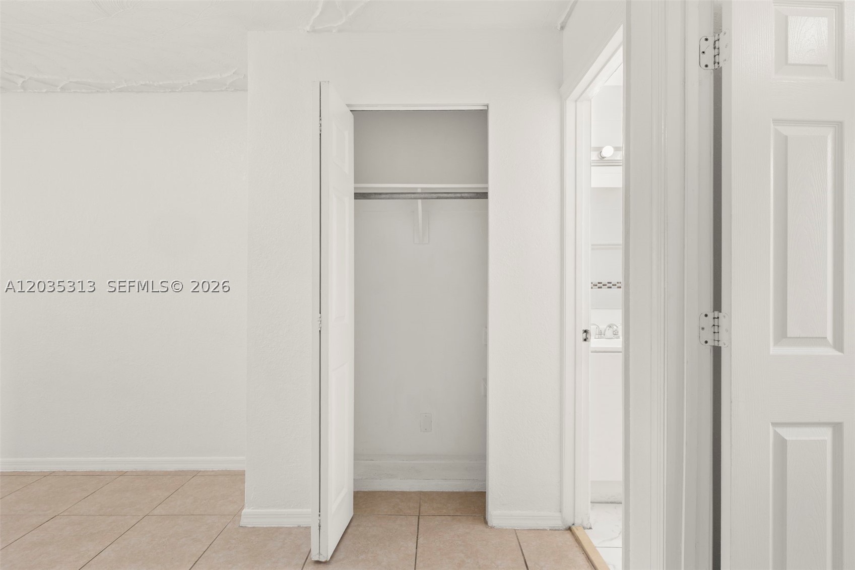 CARVER RANCHES - Residential Lease