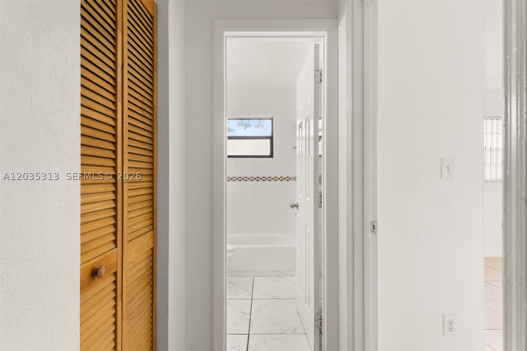 CARVER RANCHES - Residential Lease