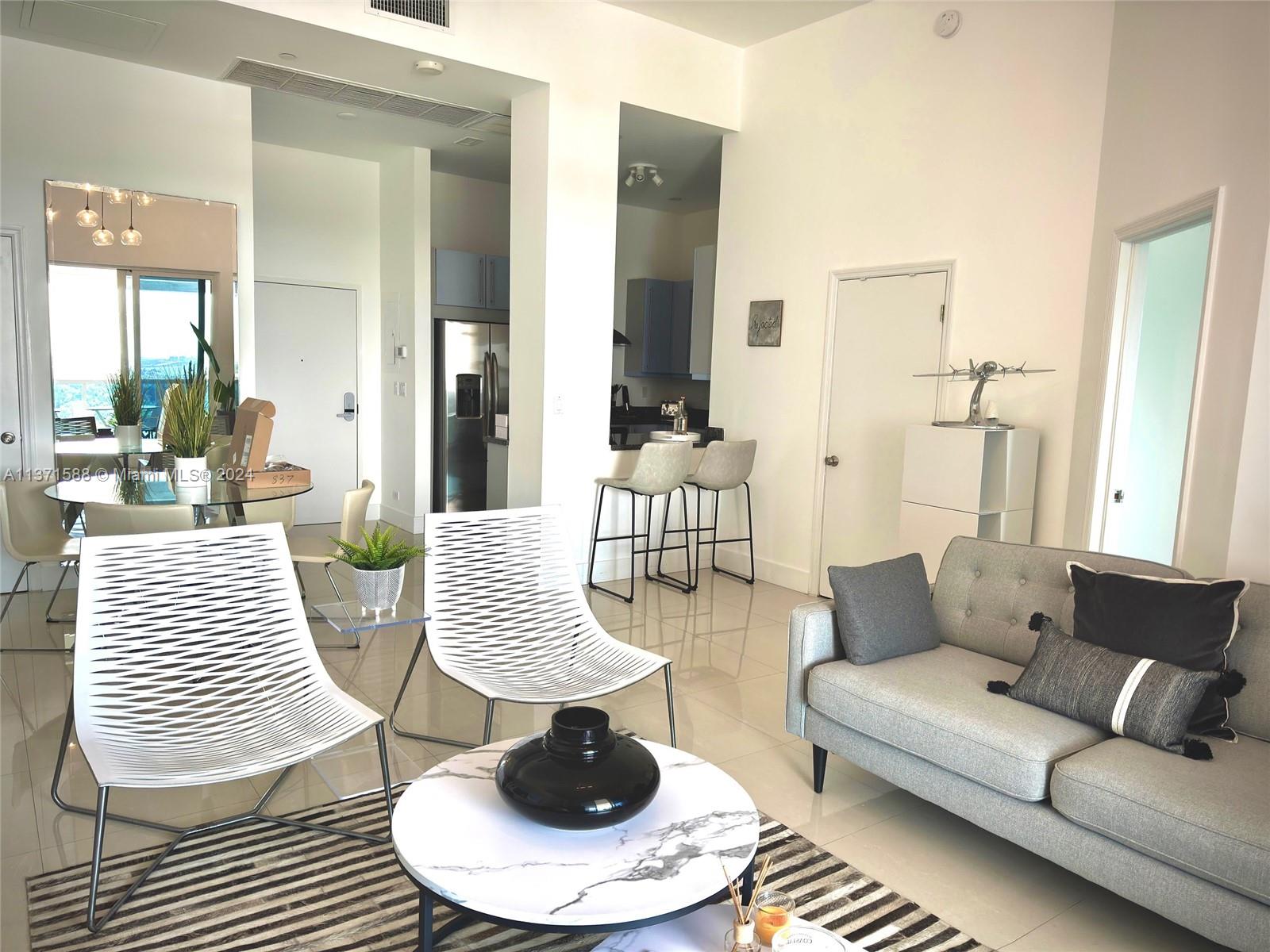 RONEY PALACE CONDO - Residential