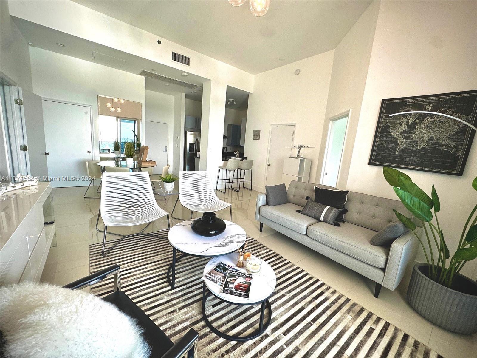 RONEY PALACE CONDO - Residential