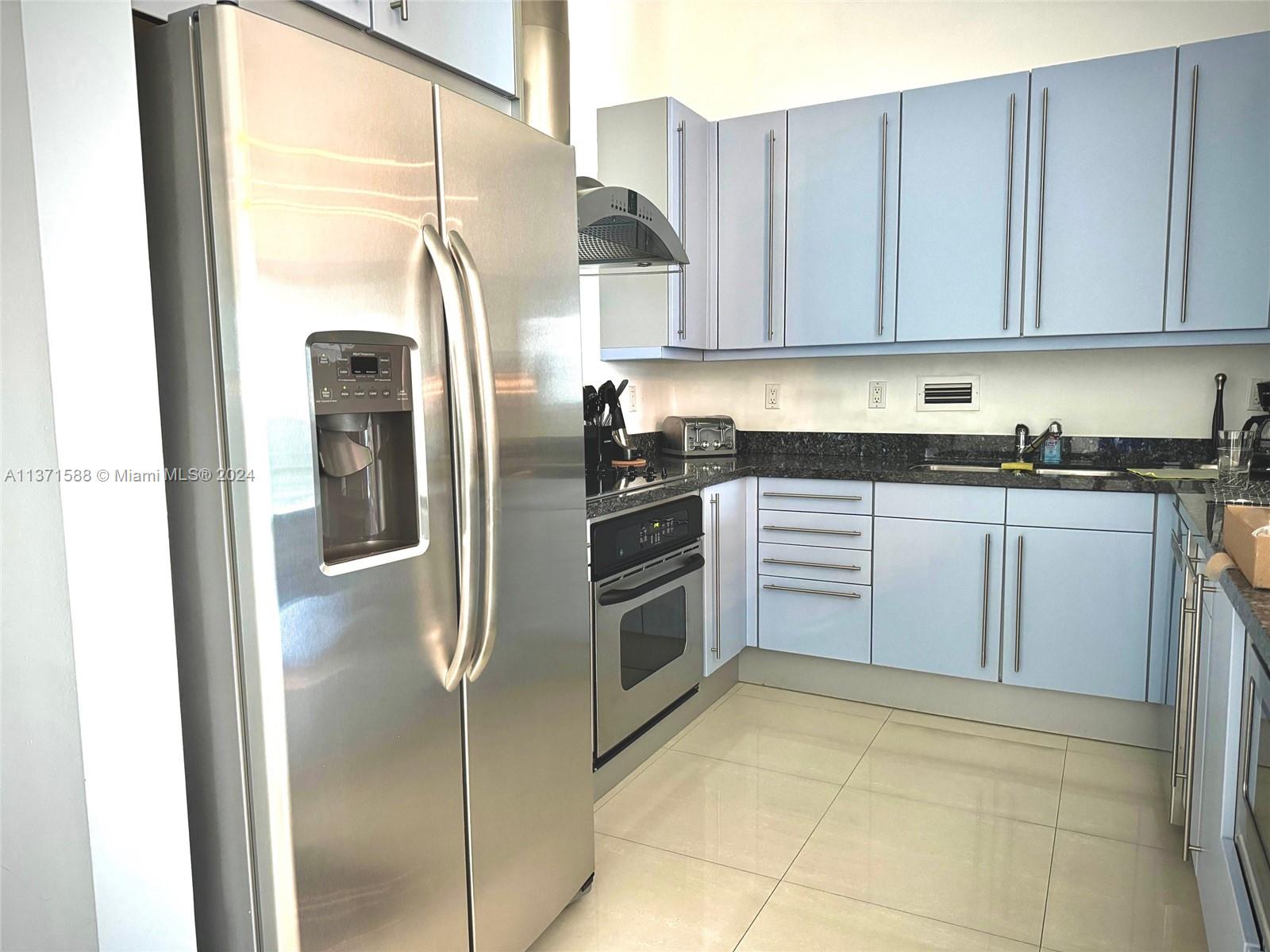 RONEY PALACE CONDO - Residential