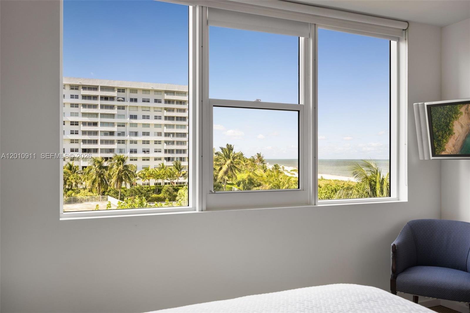ISLAND HOUSE APT INC - CO - Residential