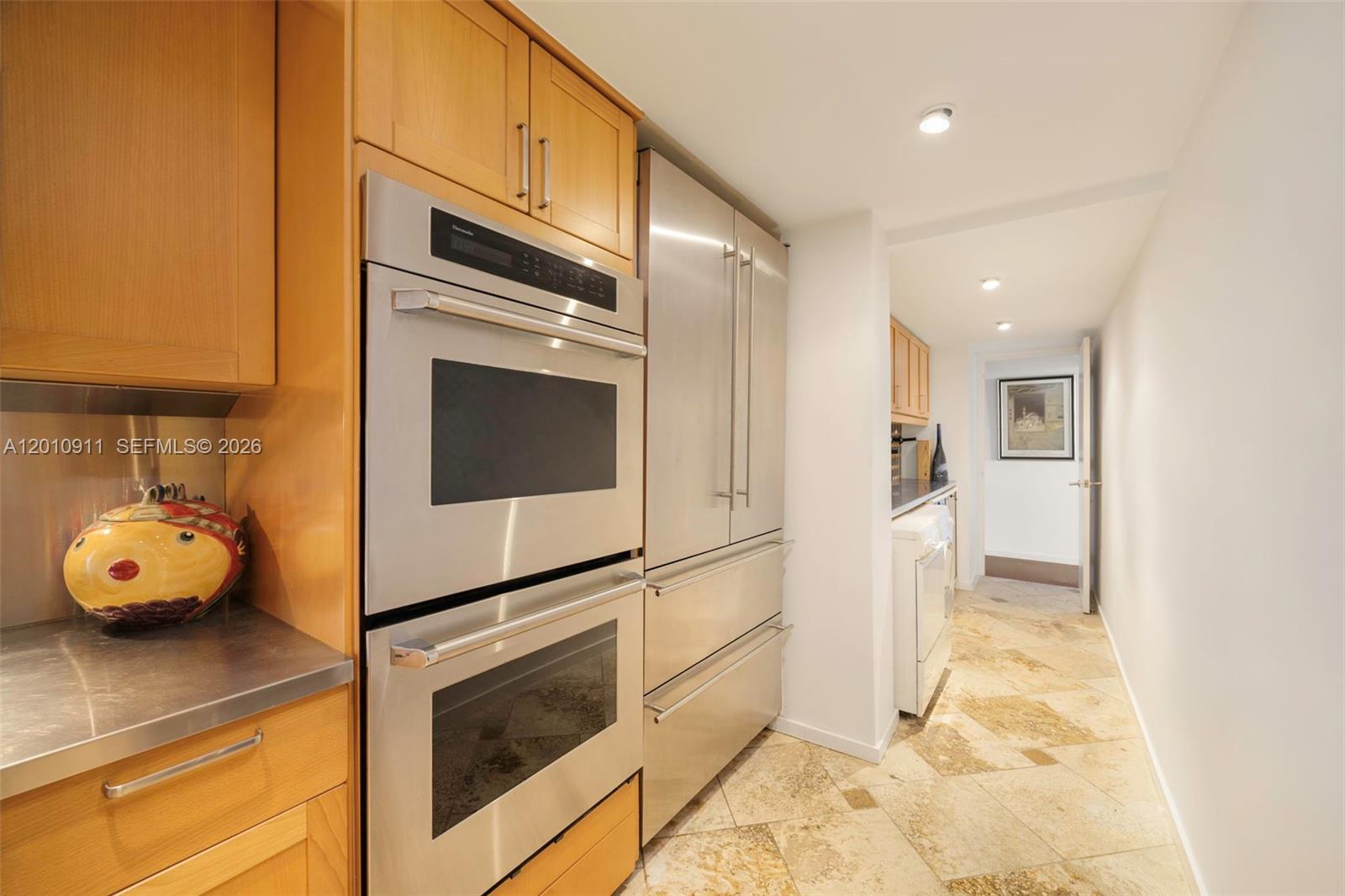 ISLAND HOUSE APT INC - CO - Residential