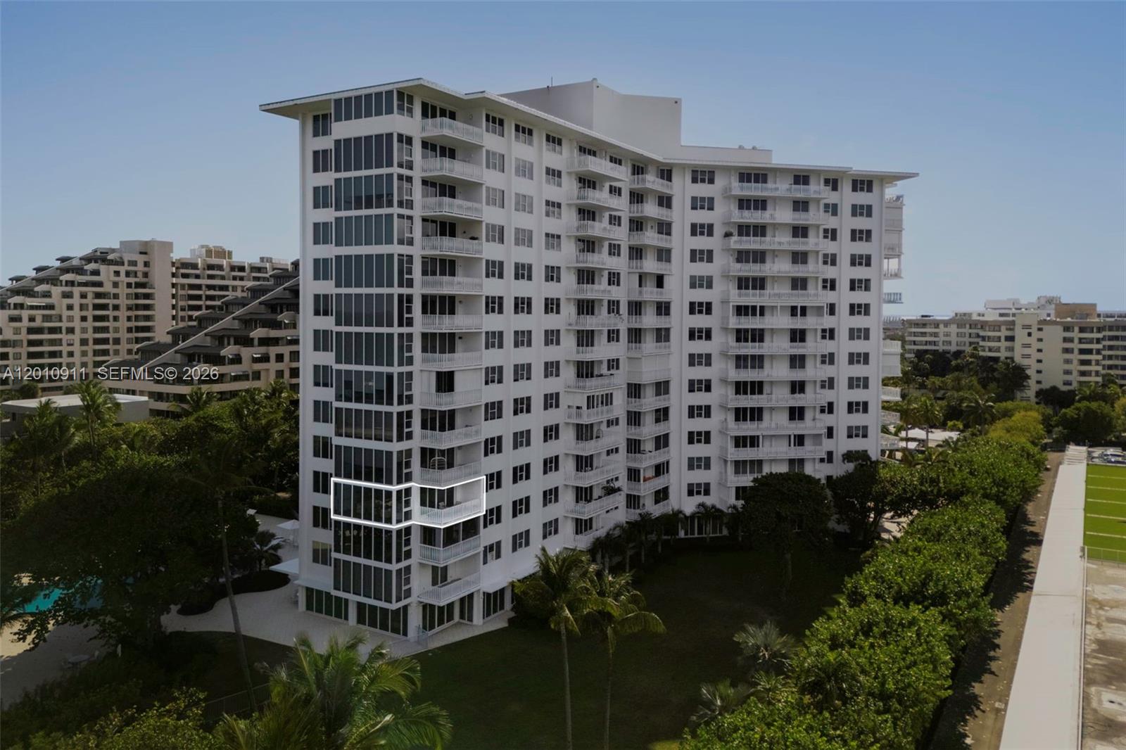 ISLAND HOUSE APT INC - CO - Residential