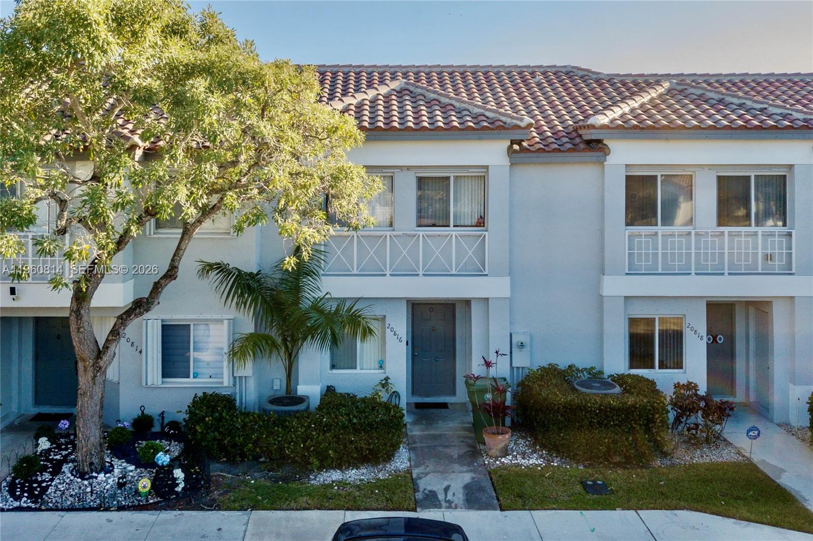 BEAUTIFULLY MAINTAINED 3 BEDROOM, 2.5 BATH TOWNHOUSE LOCATED IN THE GATED MALIBU BAY COMMUNITY IN PEMBROKE PINES. BRIGHT AND SPACIOUS FLOOR PLAN WITH TILE FLOORS ON THE FIRST LEVEL AND LAMINATE WOOD FLOORS UPSTAIRS. OPEN LIVING AND DINING AREAS WITH UPDATED LIGHTING AND NEUTRAL COLORS THROUGHOUT. WELL-APPOINTED KITCHEN WITH AMPLE CABINETRY AND BREAKFAST BAR. FULL-SIZE WASHER AND DRYER. PRIMARY SUITE FEATURES WALK-IN CLOSET AND EN-SUITE BATH. TWO ASSIGNED PARKING SPACES. COMMUNITY AMENITIES INCLUDE POOL, FITNESS CENTER, CLUBHOUSE, AND BRAND-NEW TENNIS COURTS. CONVENIENTLY LOCATED NEAR SHOPPING, DINING, AND MAJOR HIGHWAYS.