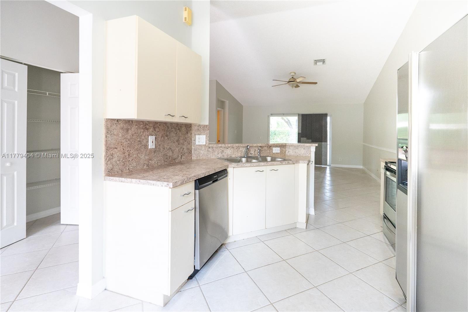 SECTOR 2-PARCELS 21A 25 2 - Residential