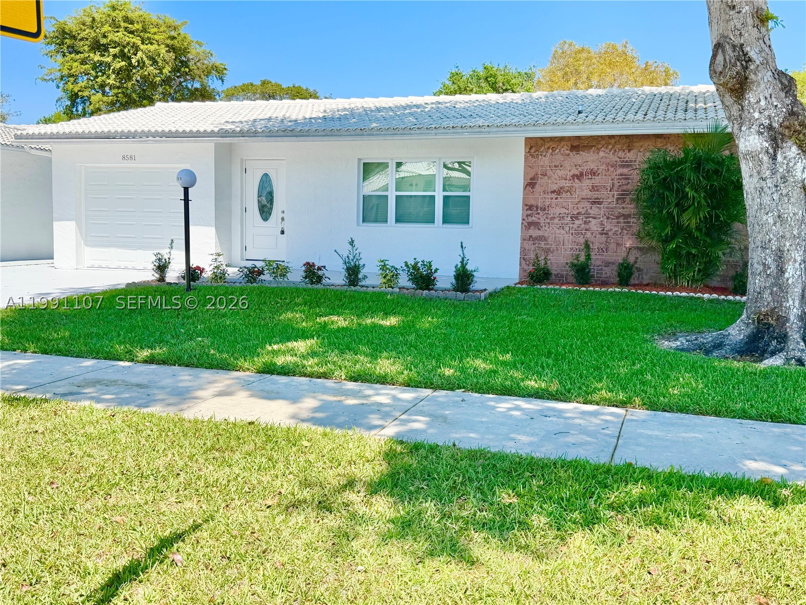 Reduced the price to sell.Welcome to your Florida retreat, Beautifully updated 2-bedroom, 2-bath single-family home located in a desirable 55+ community in the heart of Plantation. Enjoy an active lifestyle with access to a large clubhouse featuring a resort-style pool, library, card room, tennis courts, billiards, and more.
This home offers numerous upgrades, including impact windows and doors with permits, a new garage door with permit, Additional improvements include  new interior doors, baseboards, full interior paint, and modern blinds throughout. The home is also enhanced with updated electrical and plumbing fixtures, new appliances in kitchen.
Move-in ready and thoughtfully updated—perfect for comfortable, low-maintenance living in a vibrant community.
