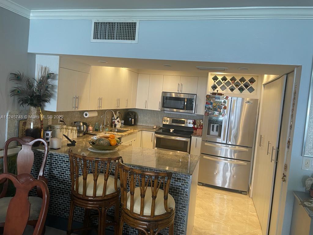 SEA AIR TOWERS CONDO - Residential