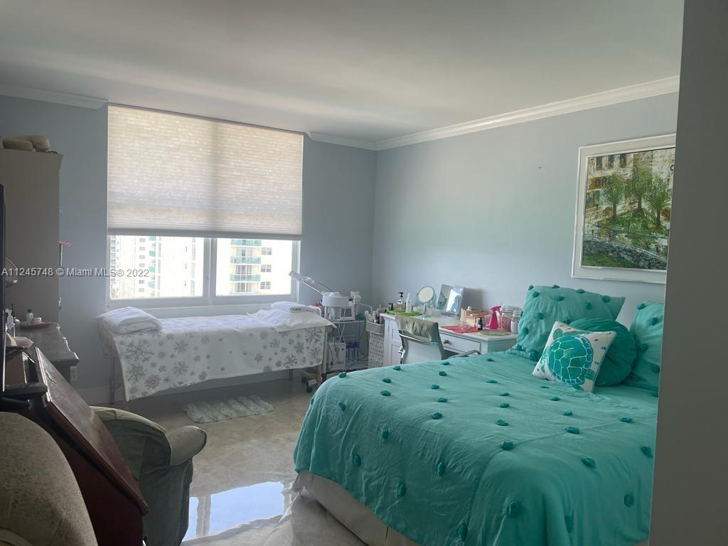 SEA AIR TOWERS CONDO - Residential