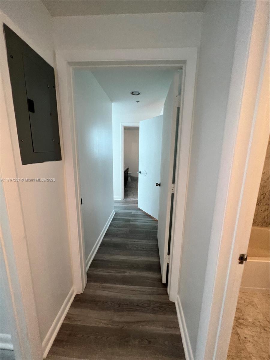 VIZCAYNE NORTH CONDO - Residential
