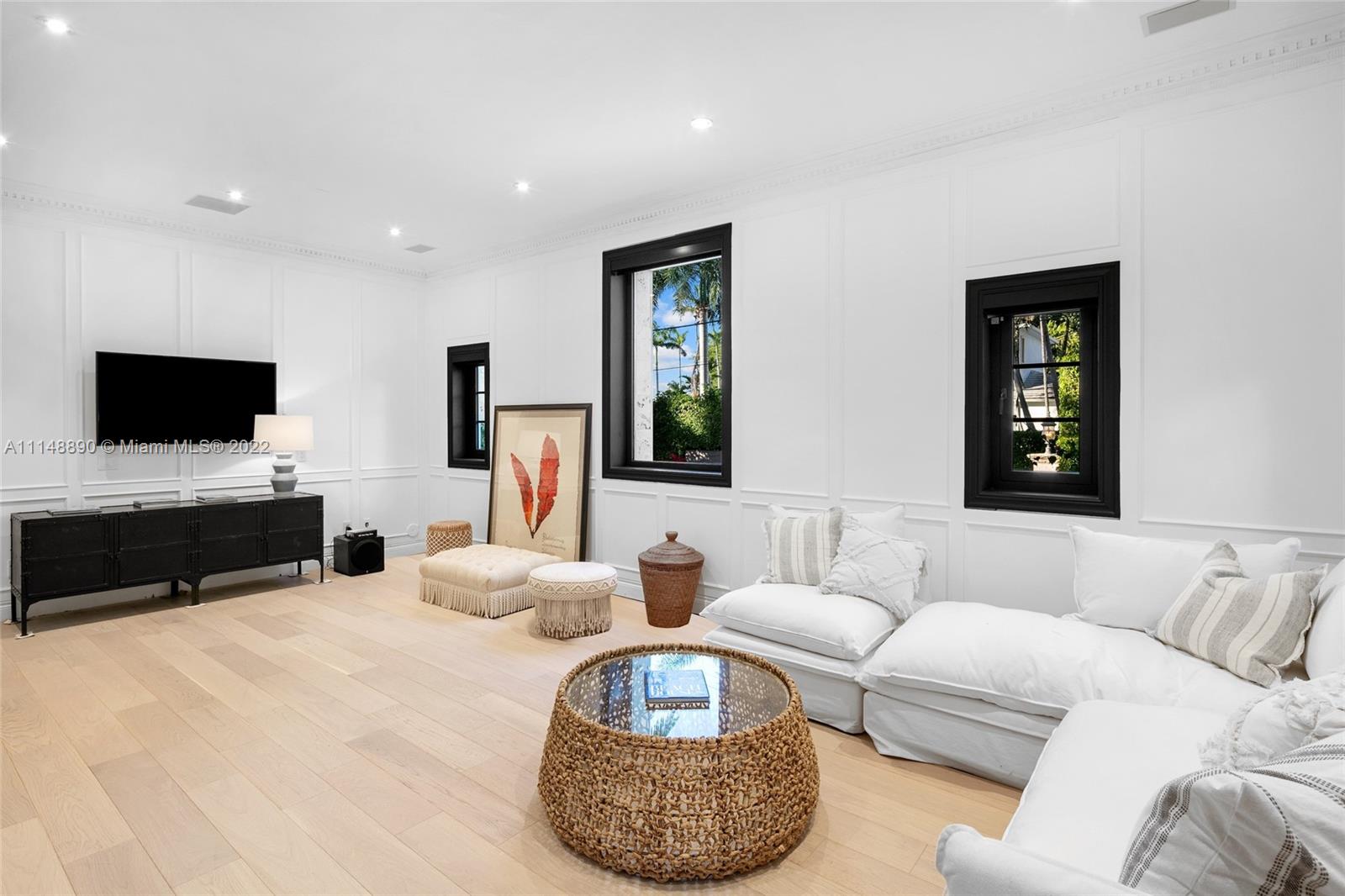 SUNSET LAKE EXTENSION - Residential