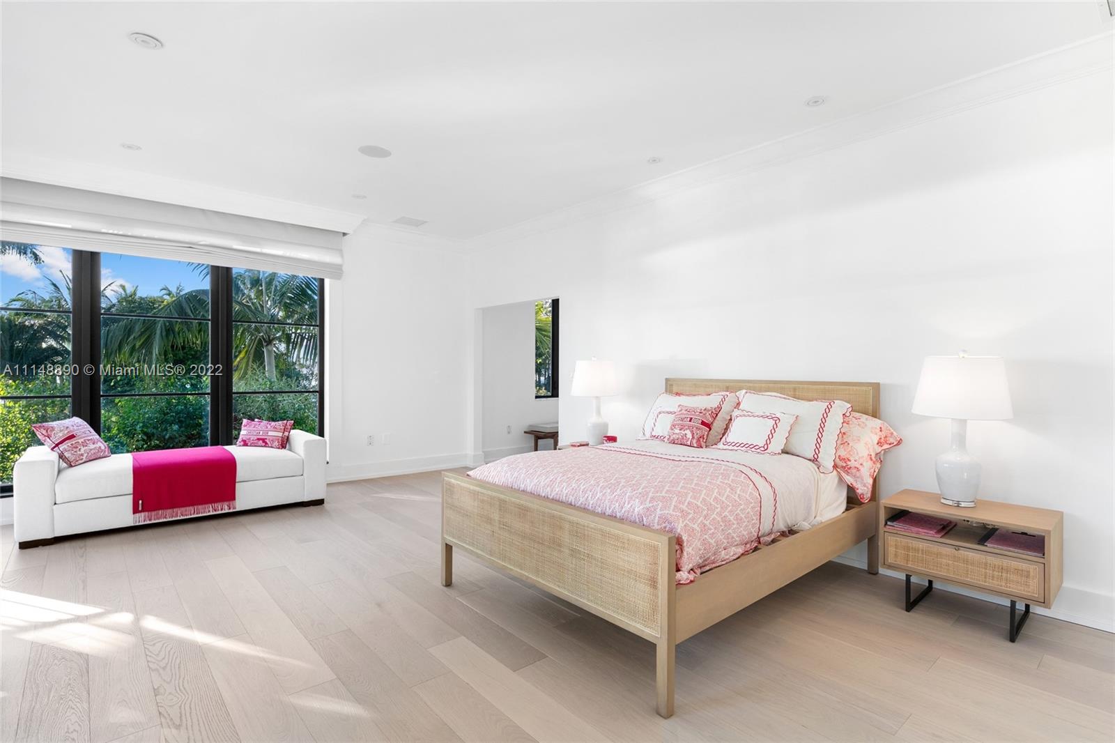 SUNSET LAKE EXTENSION - Residential